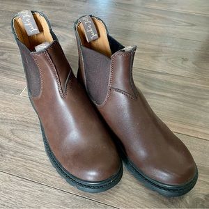 Dark Brown Size 9 Chelsea Boots